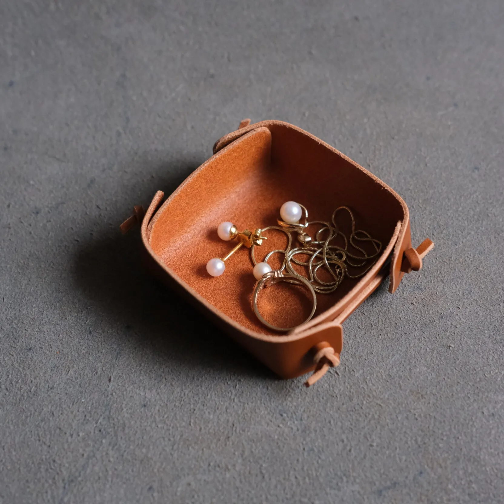 DS-006 The Batten Leather Trays Digital Pattern